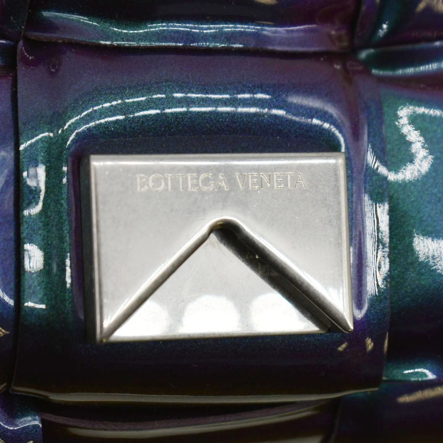 BOTTEGA VENETA Cassette Padded Crossbody Bag Holographic Purple - Image 12