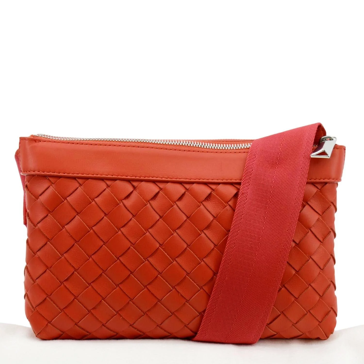 BOTTEGA VENETA Intrecciato Leather Crossbody Messenger Bag Red - Image 3
