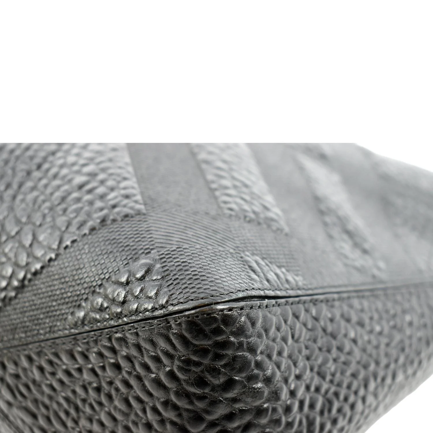 BURBERRY Dewsbury Medium Grain Check Embossed Tote Bag Black - Image 10