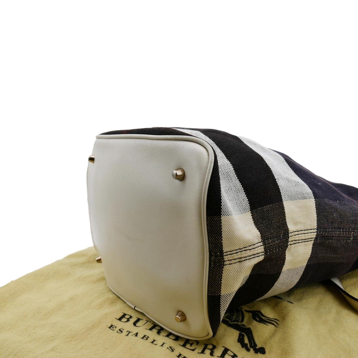 BURBERRY Susanna Mega Check Bucket Shoulder Bag Navy Blue - Image 7