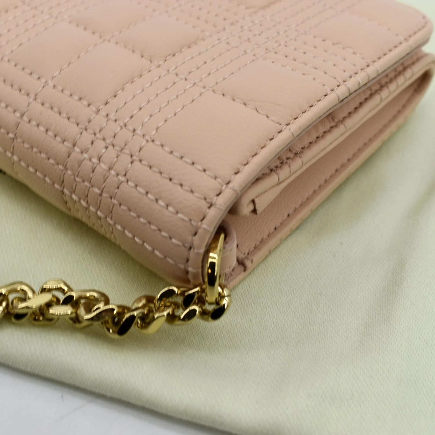 BURBERRY Tb Lola Quilted Lambskin Chain Shoulder Bag Beige - Image 5
