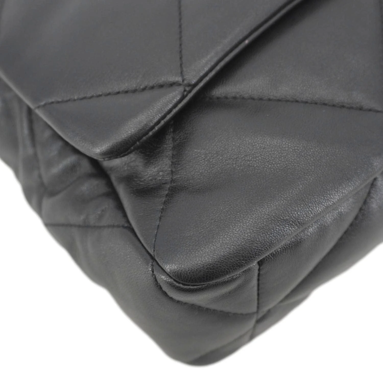 CHANEL 19 Flap Large Lambskin Leather Shoulder Bag Black - Image 10