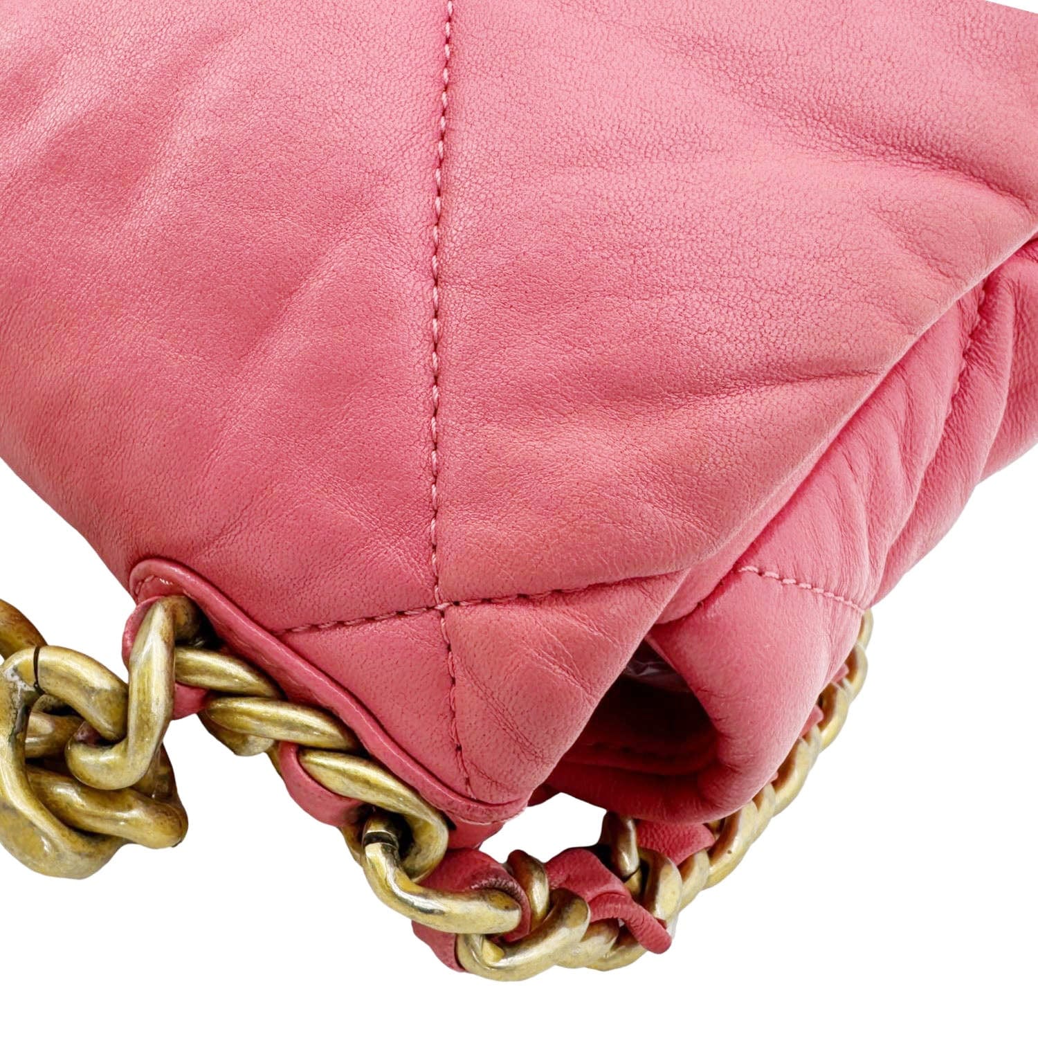 CHANEL 19 Flap Large Quilted Lambskin Leather Shoulder Bag Pink - Image 7