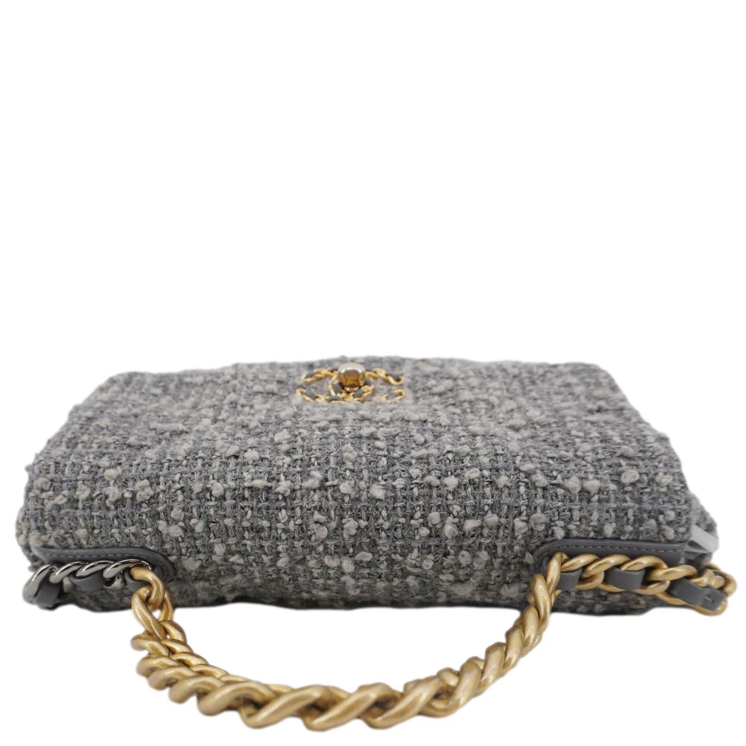 CHANEL 19 Flap Medium Quilted Tweed Shoulder Bag Gray - Image 5