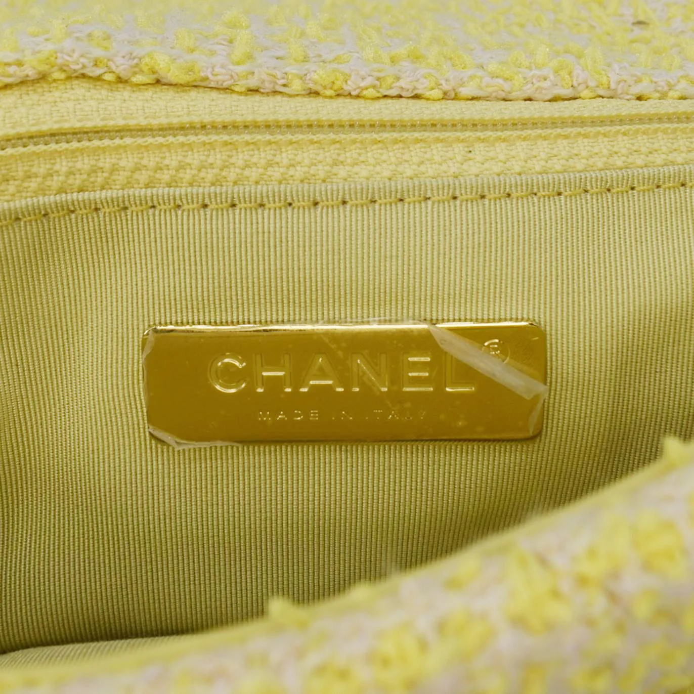 CHANEL 19 Flap Medium Quilted Tweed Shoulder Bag Beige - Image 10