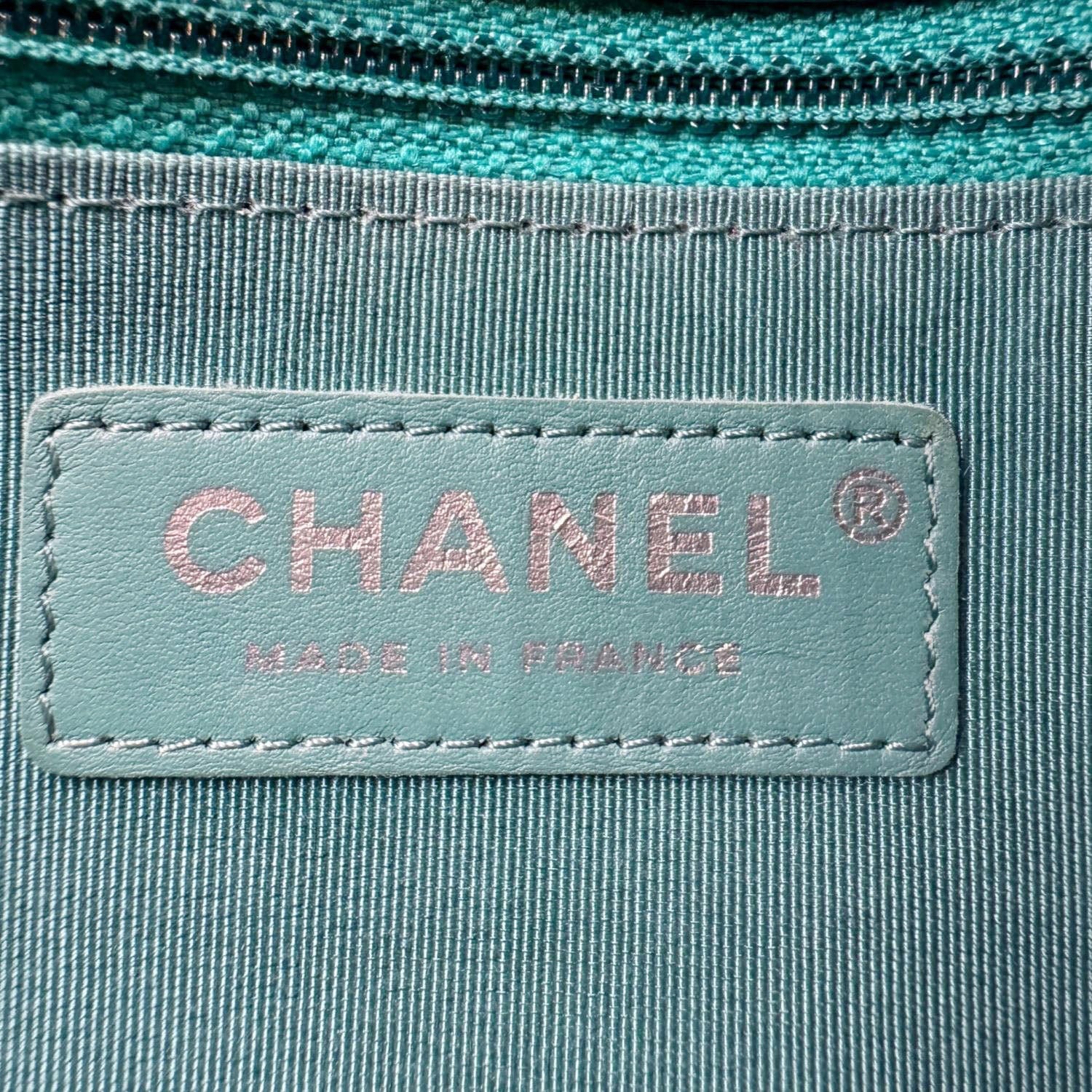 CHANEL Bi Vintage Full Flap Medium Quilted Crumpled Leather Crossbody Bag Aqua Blue - Image 14