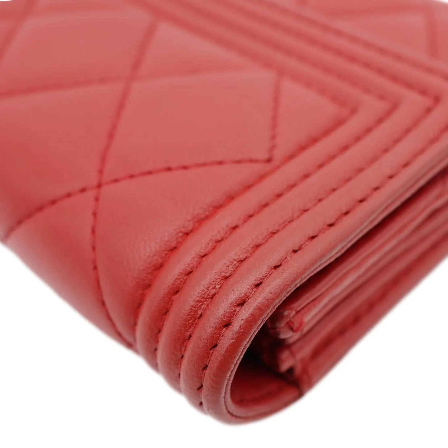 CHANEL Boy Flap Lambskin Quilted Leather Wallet Red - Image 7