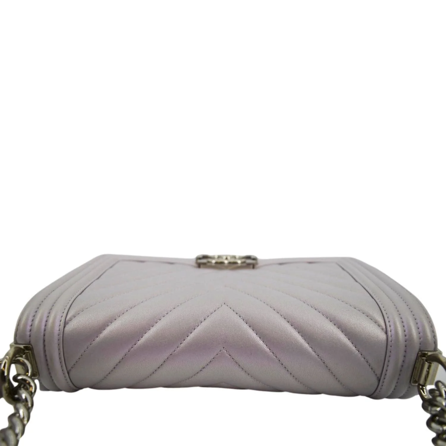 CHANEL Medium Boy Flap Metallic Chevron Shoulder Bag Light Purple - Image 5