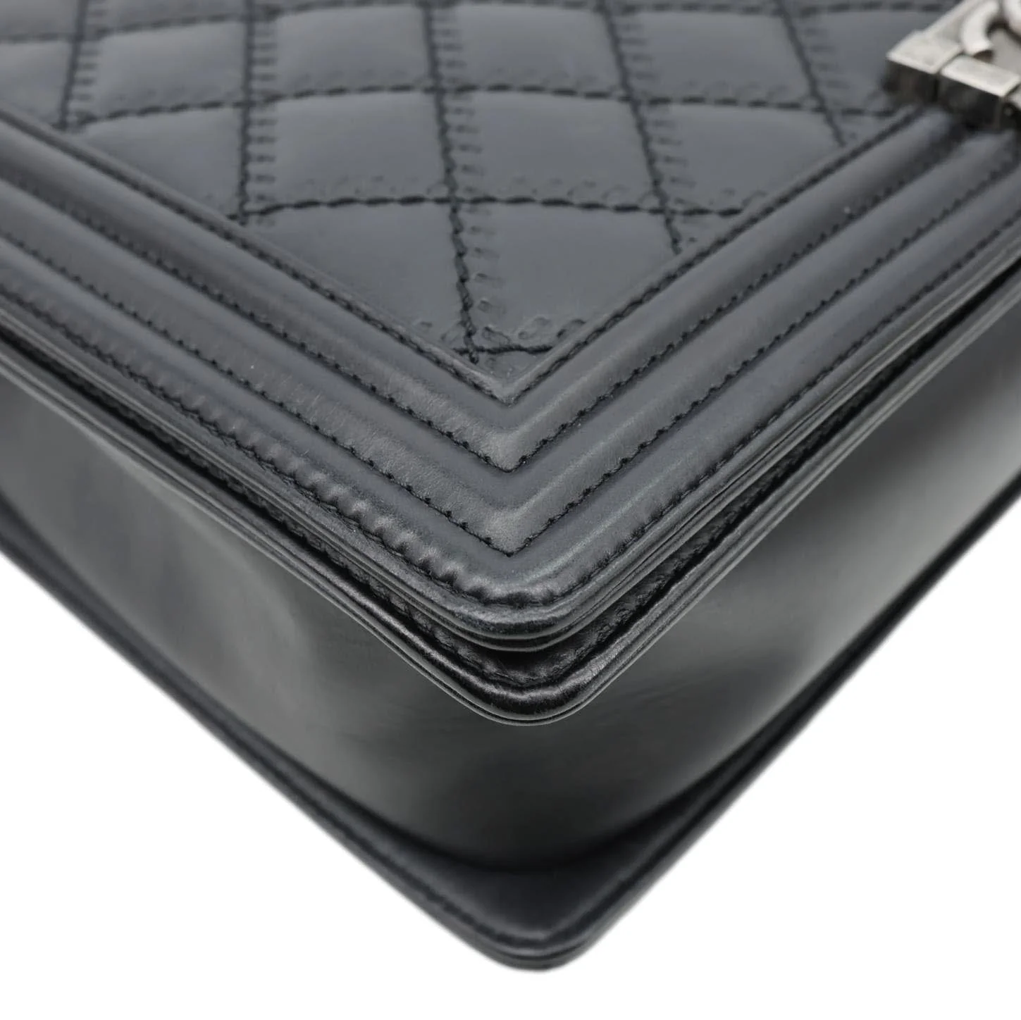 CHANEL Boy New Medium Wild Stitch Leather Shoulder Bag Black - Image 10