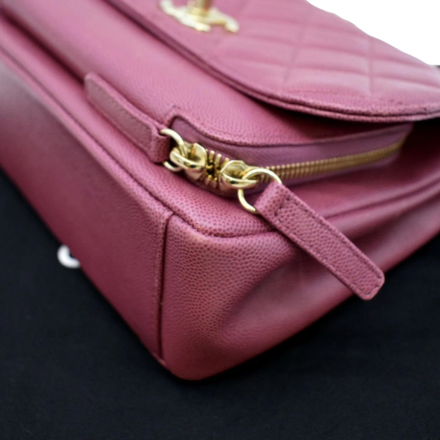 CHANEL Business Affinity Medium Flap Quilted Caviar Shoulder Bag Pink - Image 8