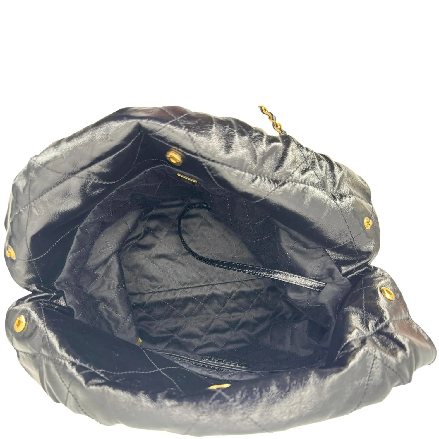 CHANEL 22 Quilted Calfskin  Shiny Leather Shoulder Bag Black - Image 11