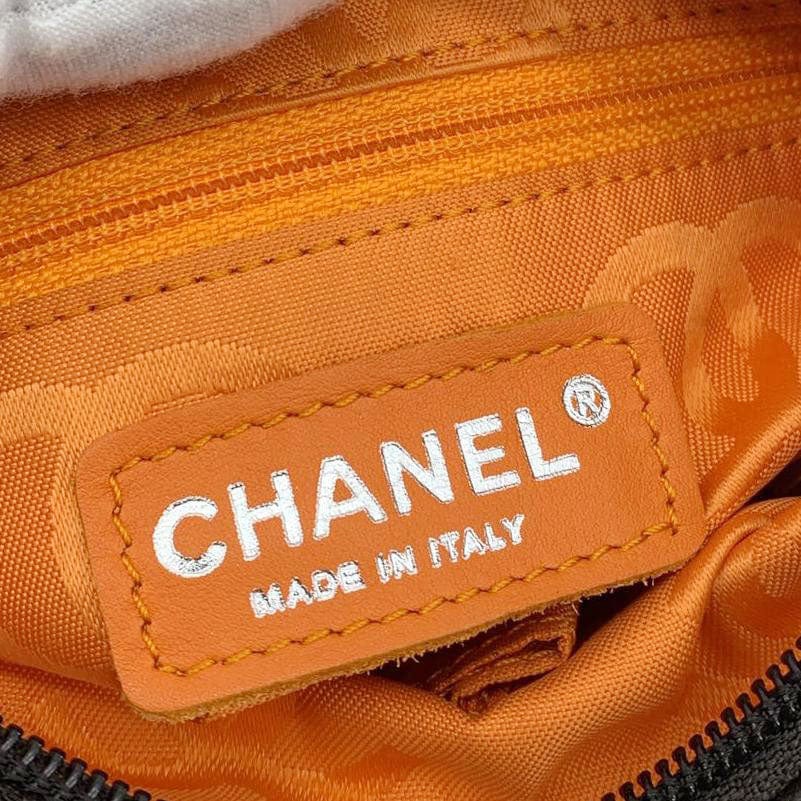 CHANEL Cambon Flat Calfskin Leather Messenger Bag Black - Image 11