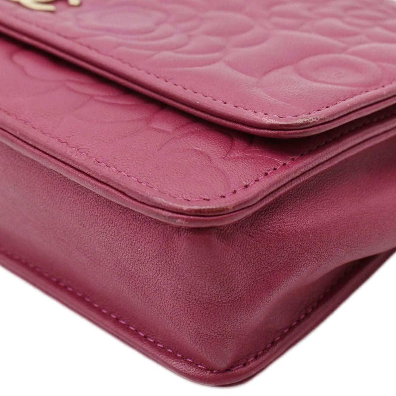 CHANEL Camellia Wallet On Chain Leather Crossbody Bag Fuchsia - Image 12
