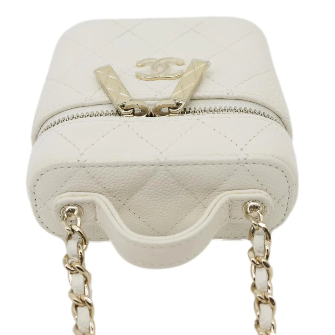 CHANEL Handle With Care Quilted Caviar Leather Vanity Case White - Image 5