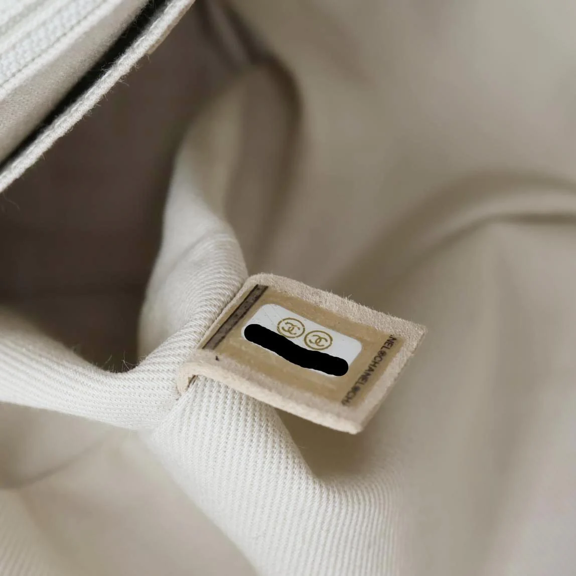 CHANEL Timeless Flap CC Caviar Leather Crossbody Bag White - Image 14