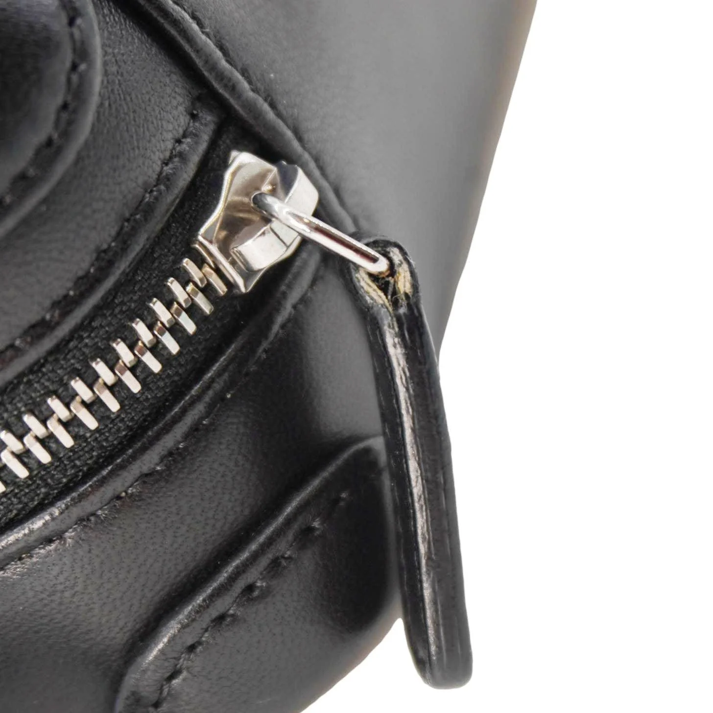 CHANEL CC Quilted Leather Camera Crossbody Bag Black - Image 11