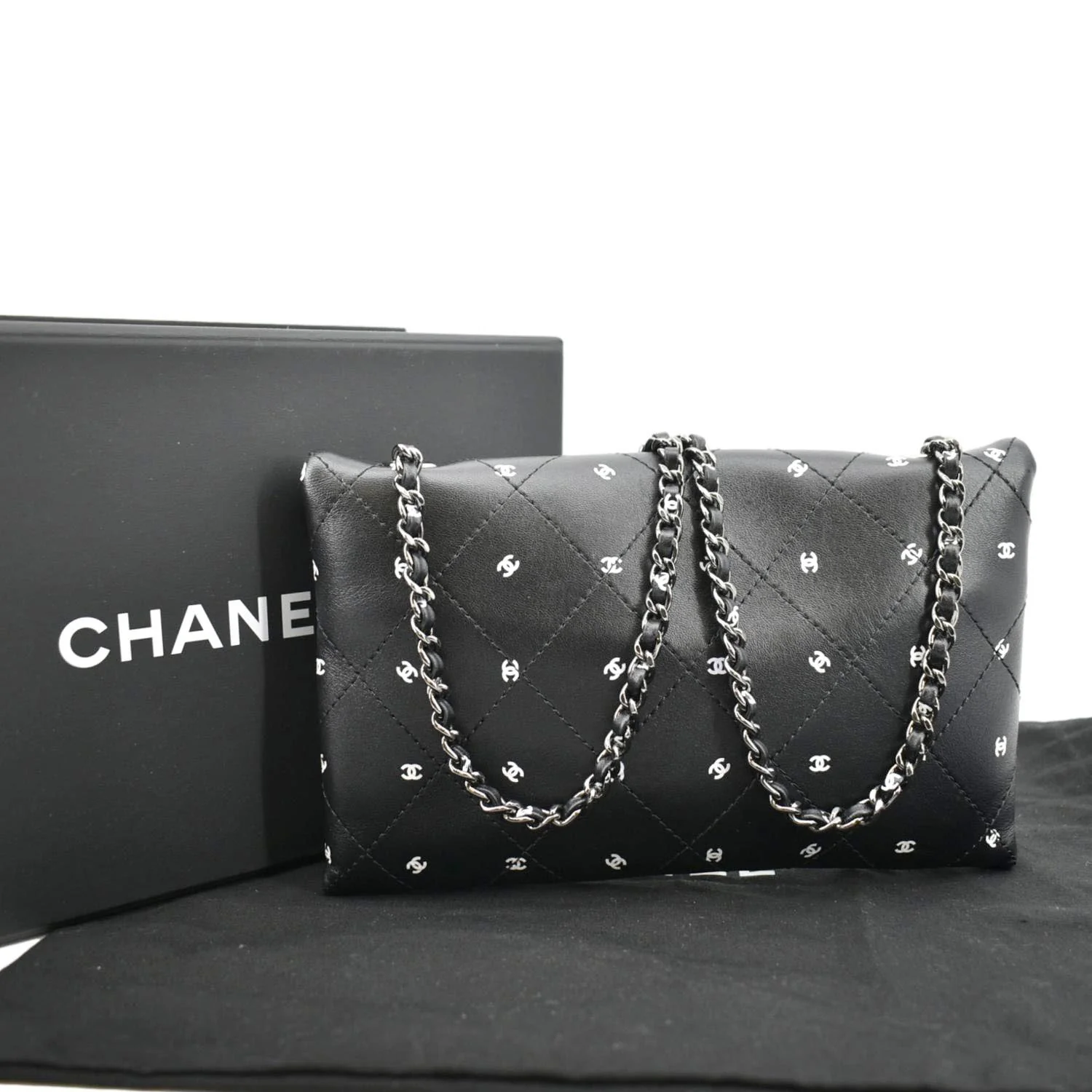 CHANEL CC Envelope Printed Lambskin Leather Chain Clutch Bag Black - Image 4