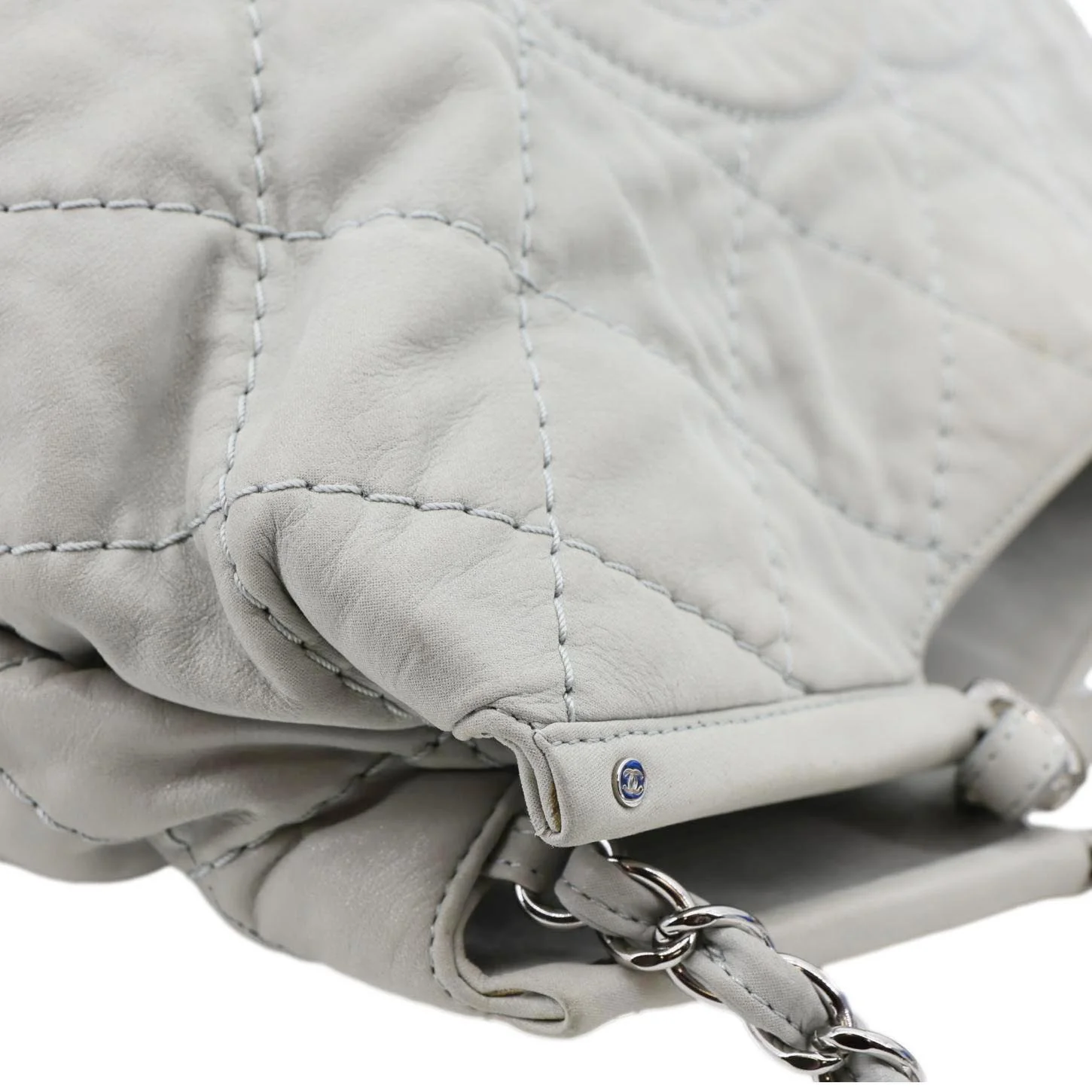 CHANEL CC Sea Hit Quilted Calfskin Leather Tote Bag Grey - Image 6