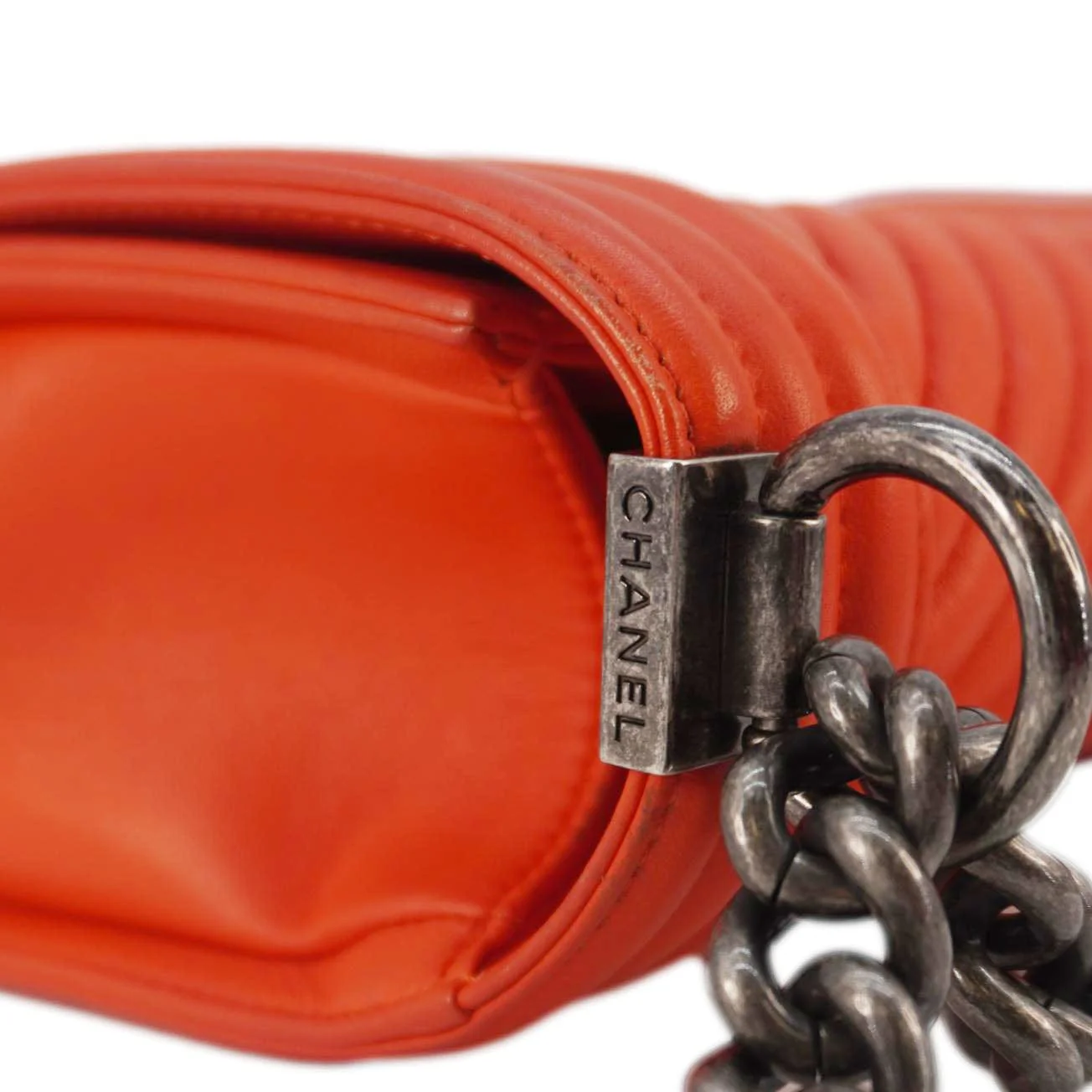 CHANEL Boy Flap Chevron Quilted Shoulder Bag Red - Image 5