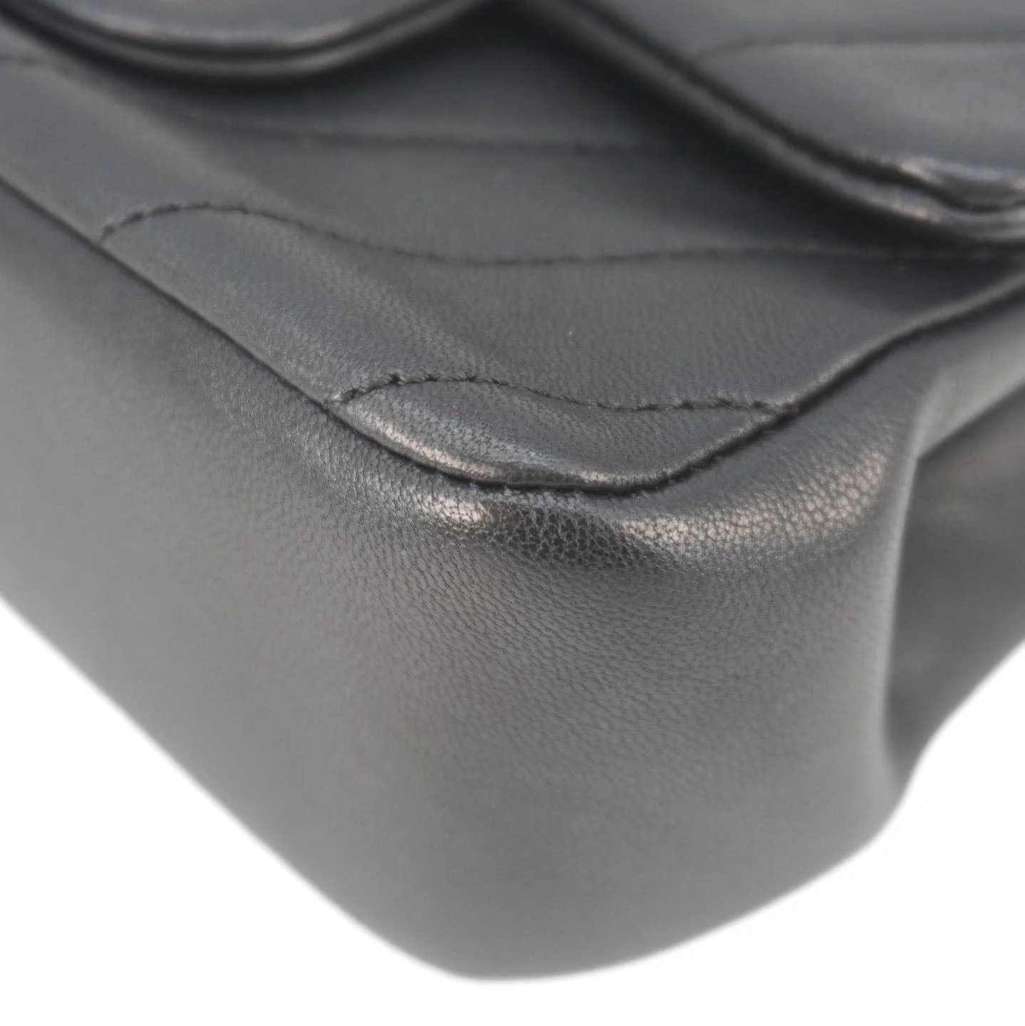 CHANEL Mini Flap Quilted Chevron Leather Crossbody Bag Black - Image 8