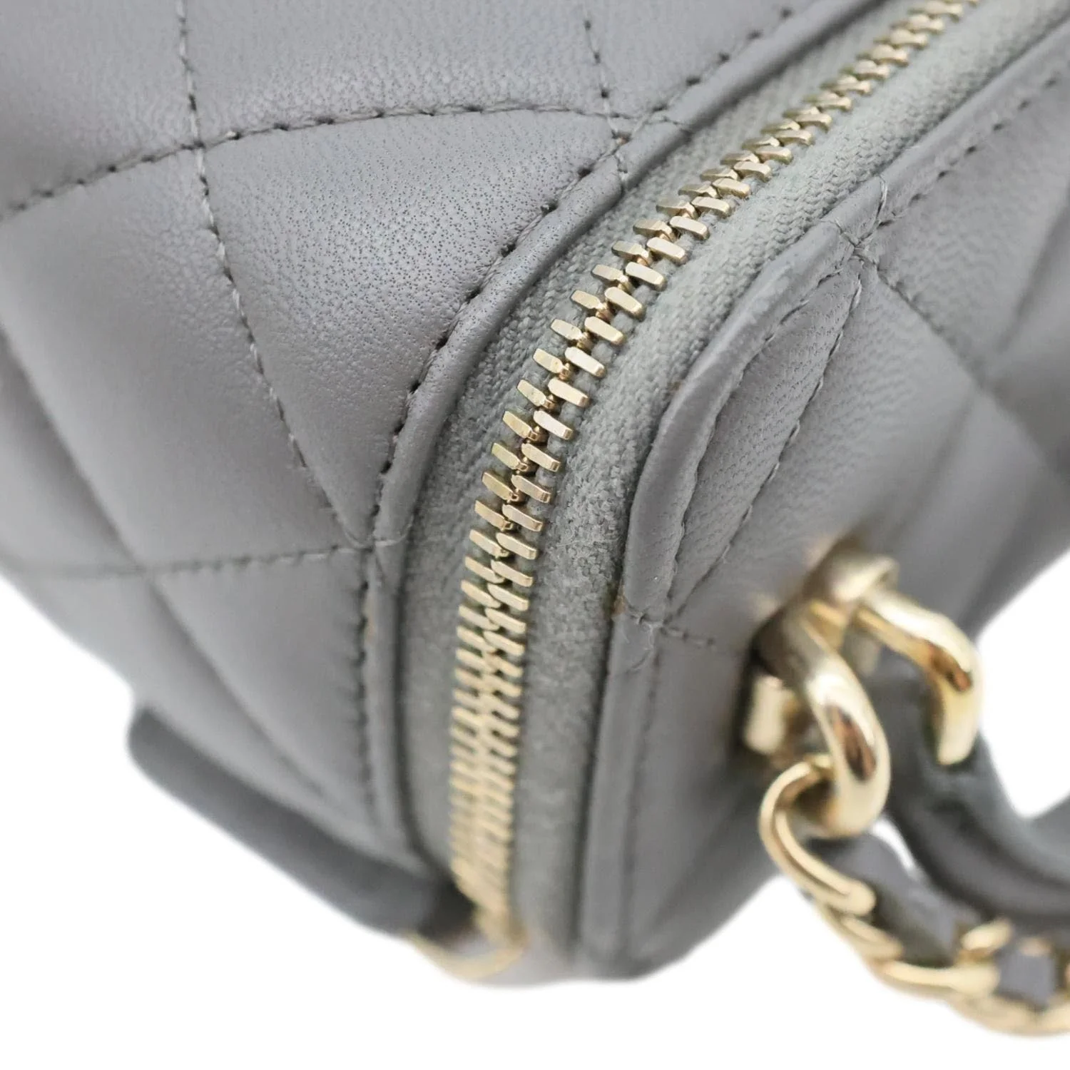 CHANEL Classic Top Handle Quilted Lambskin Leather Vanity Case Crossbody Bag Grey - Image 5