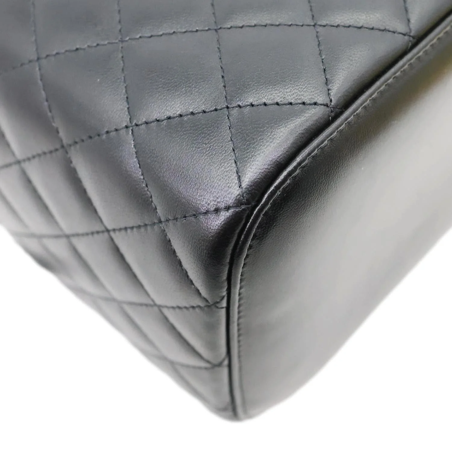 CHANEL Classic Medium Quilted Caviar Leather Chain Vanity Case Black - Image 8