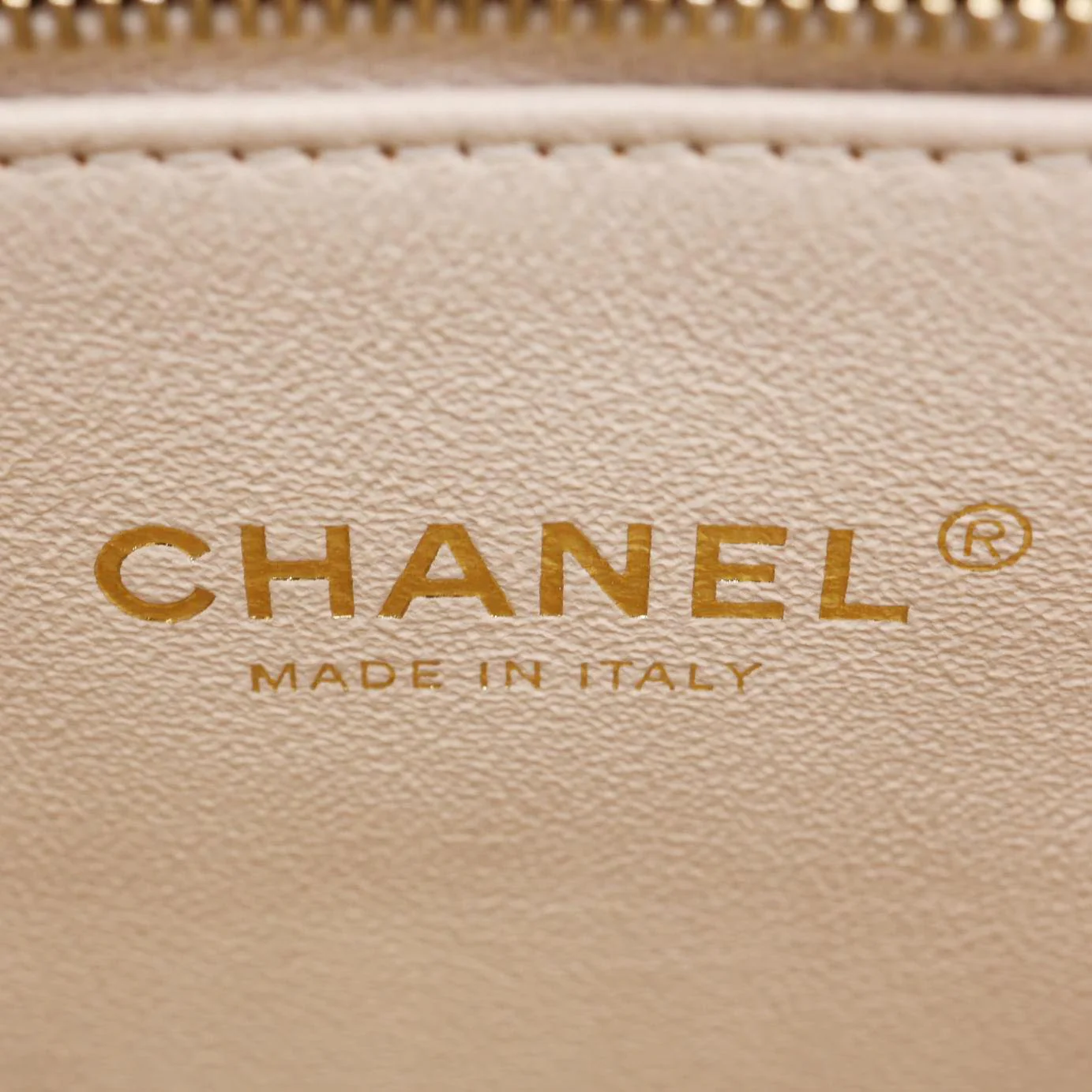 CHANEL Coco Luxe Flap Quilted Lambskin Leather Top Handle Shoulder Bag White - Image 13