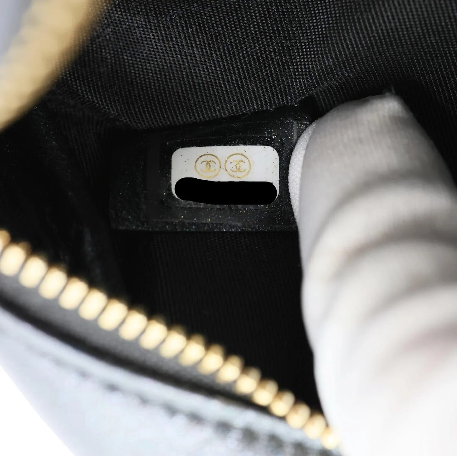 CHANEL Curvy Small Quilted Leather Cosmetic Pouch Black - Image 14
