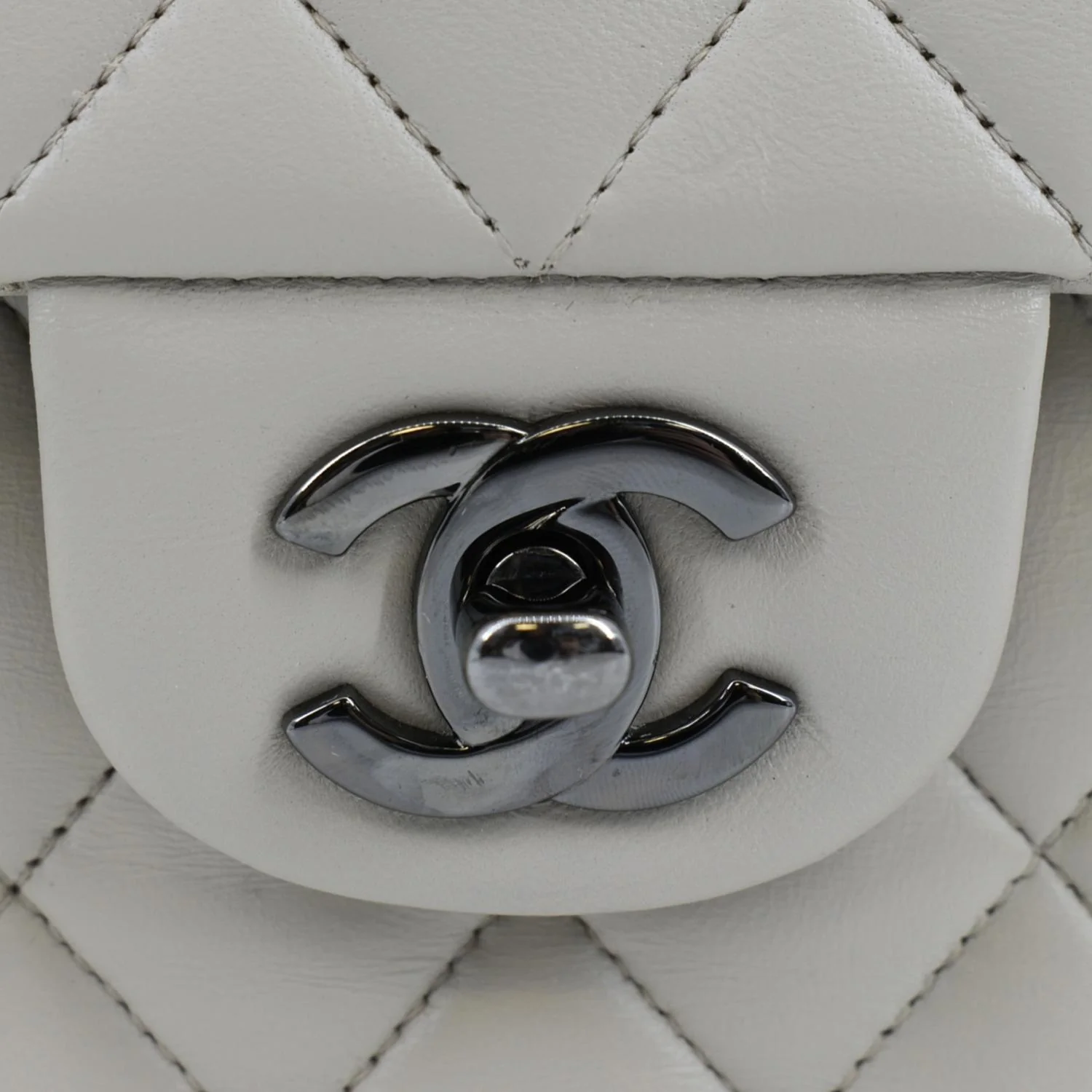 CHANEL Classic Medium Double Flap Quilted Leather Shoulder Bag Ivory - Image 13