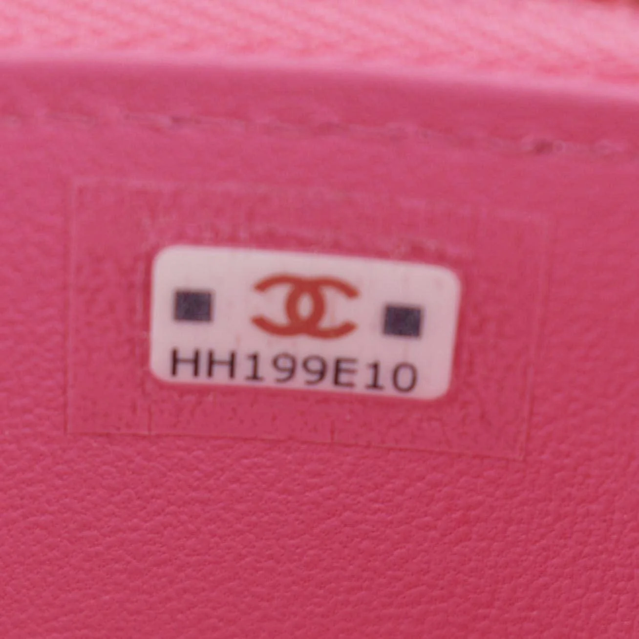 CHANEL Enamel Coco Hearts Small Quilted Leather Crossbody Vanity Case Pink - Image 15