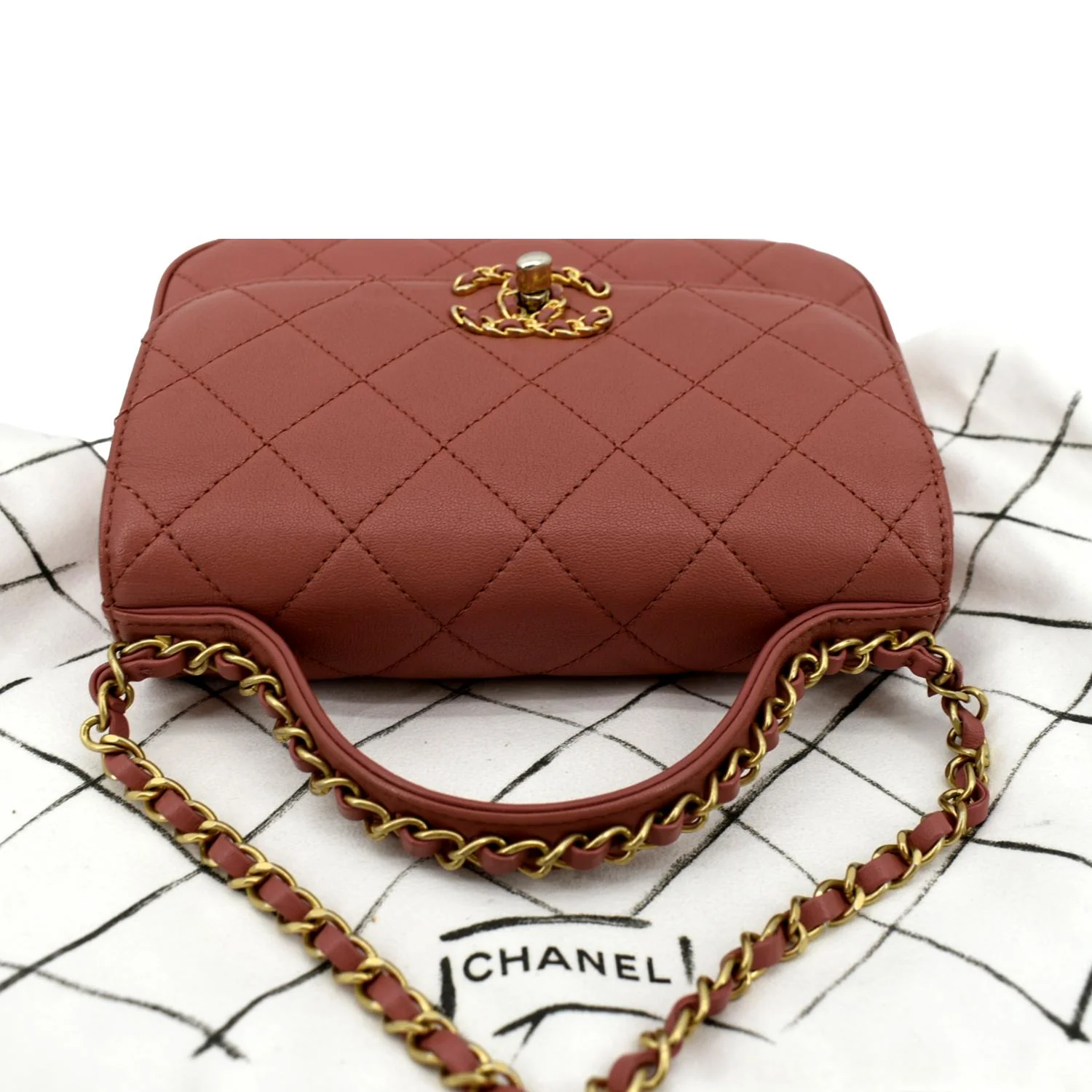 CHANEL Infinity Chain Quilted Leather Crossbody Bag Pink - Image 4