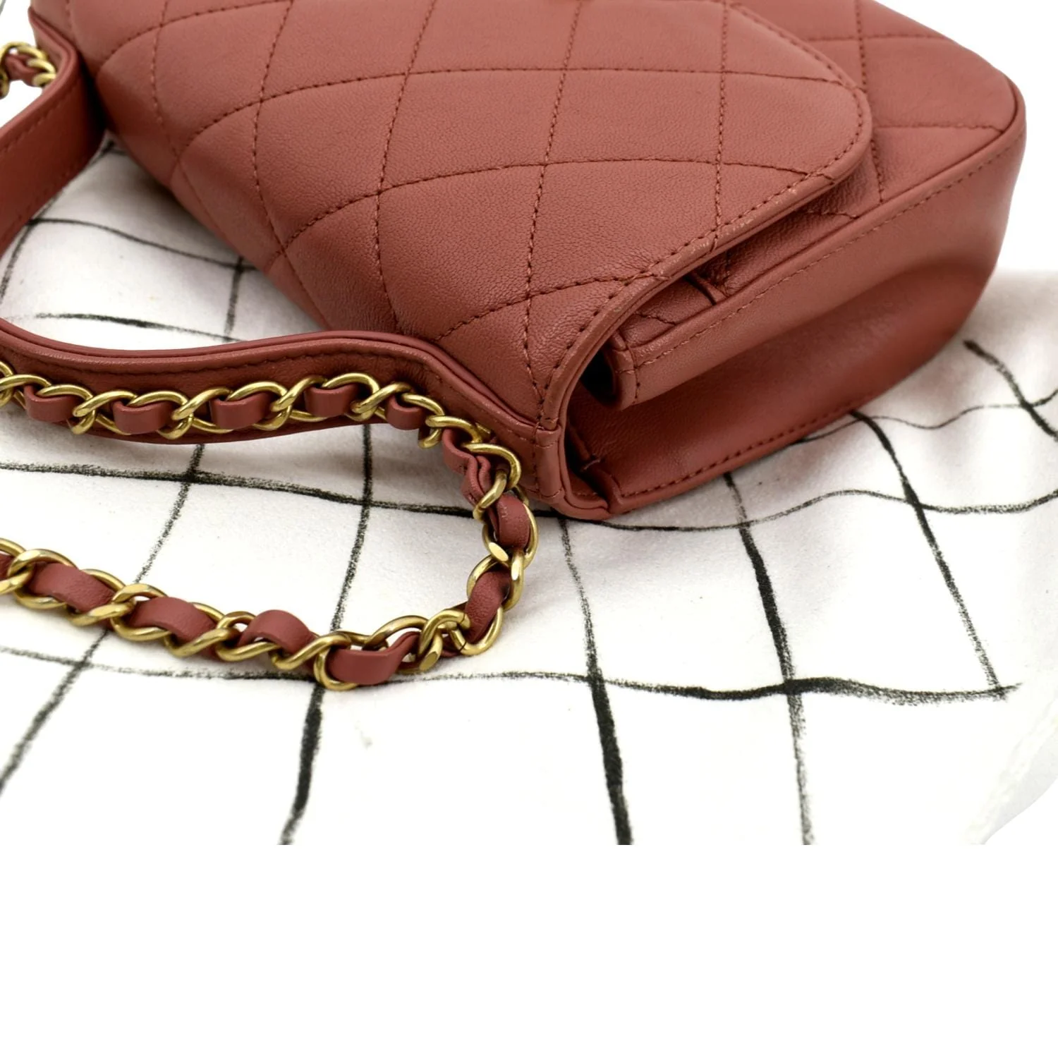 CHANEL Infinity Chain Quilted Leather Crossbody Bag Pink - Image 5