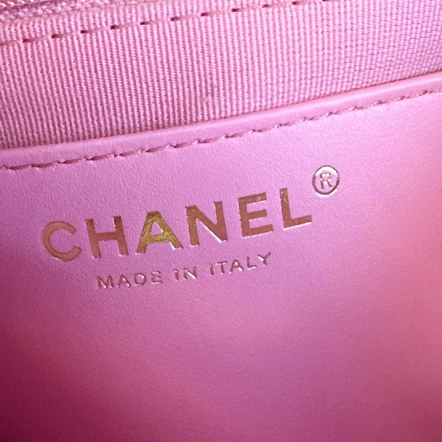 CHANEL Interlocking CC Quilted Caviar Leather Vanity Shoulder Bag Pink - Image 12