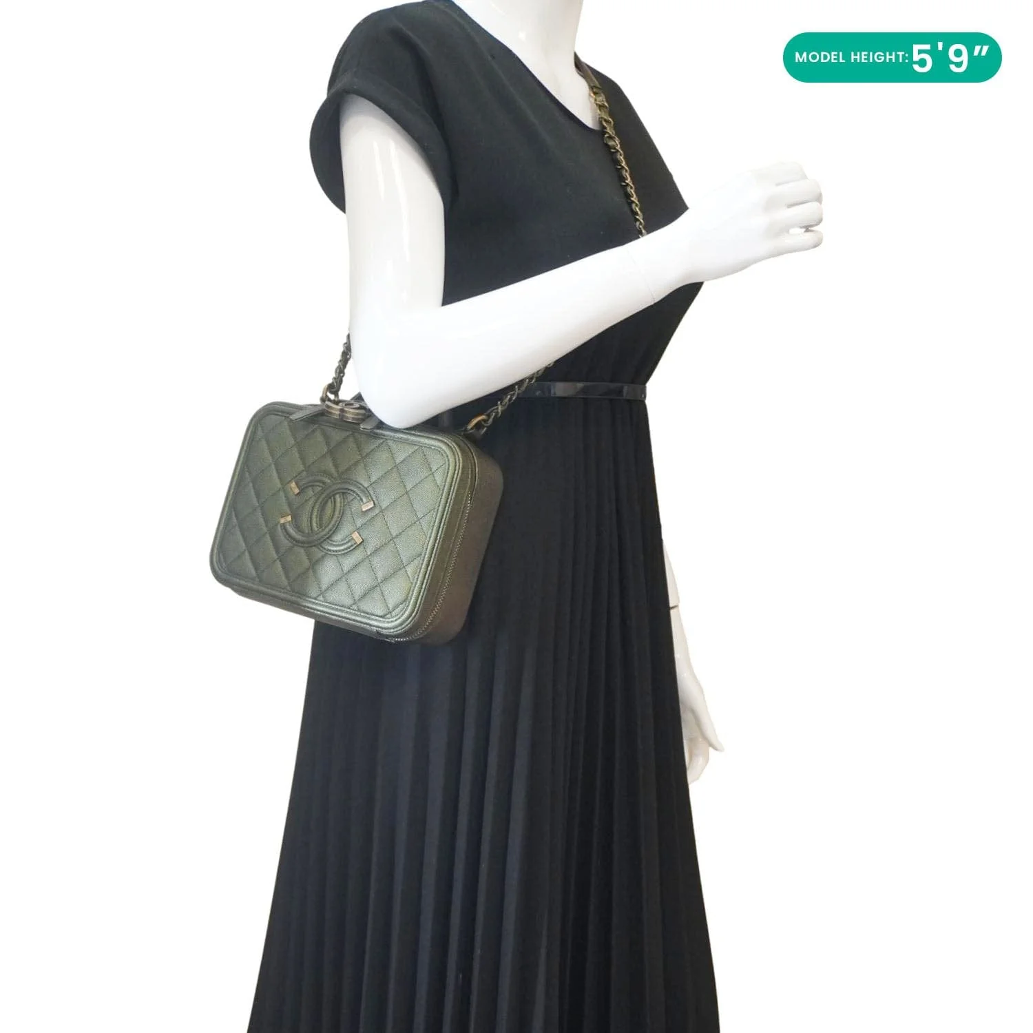 CHANEL Vanity Case Filigree CC Iridescent Quilted Caviar Leather Shoulder Bag Green - Image 2