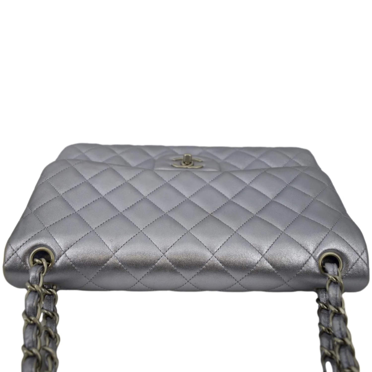 CHANEL Jumbo Flap Quilted Leather Shoulder Bag Silver - Image 4
