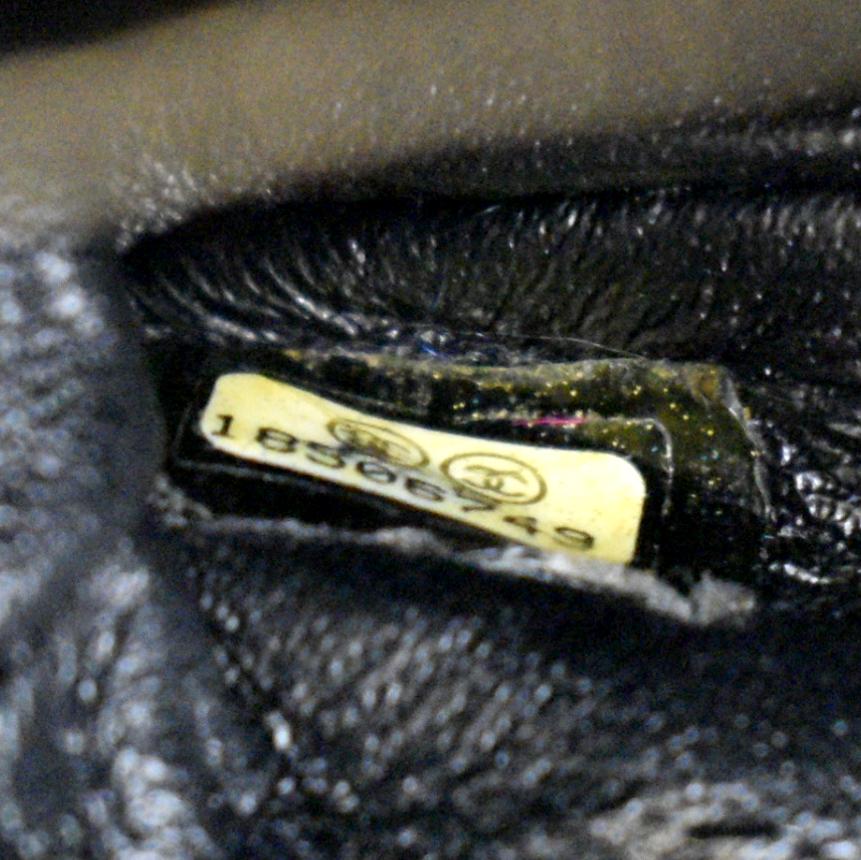 CHANEL Medium Flap Patent Leather Shoulder Bag Black - Image 11