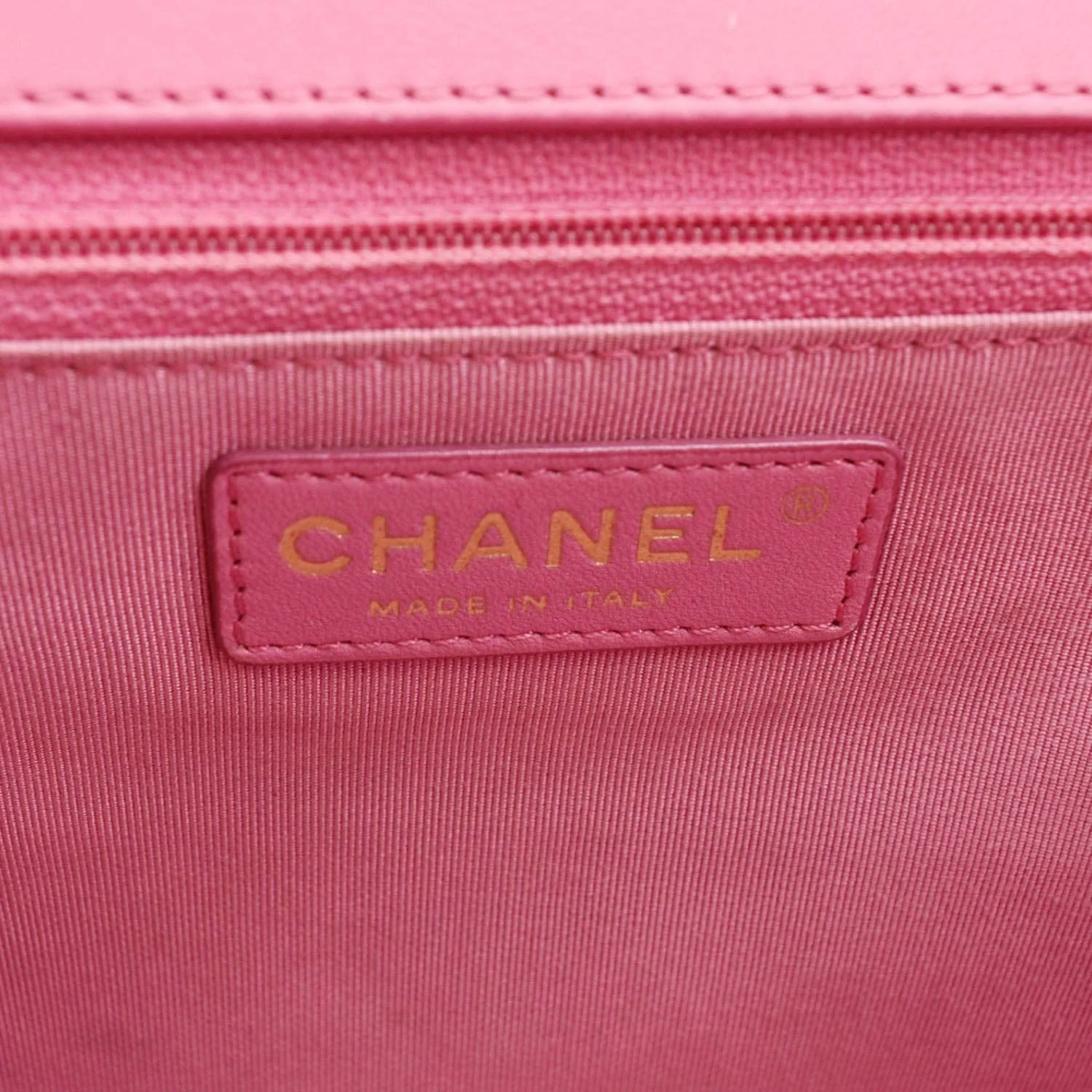 CHANEL Mademoiselle Chic Flap Medium Leather Shoulder Bag Pink - Image 17
