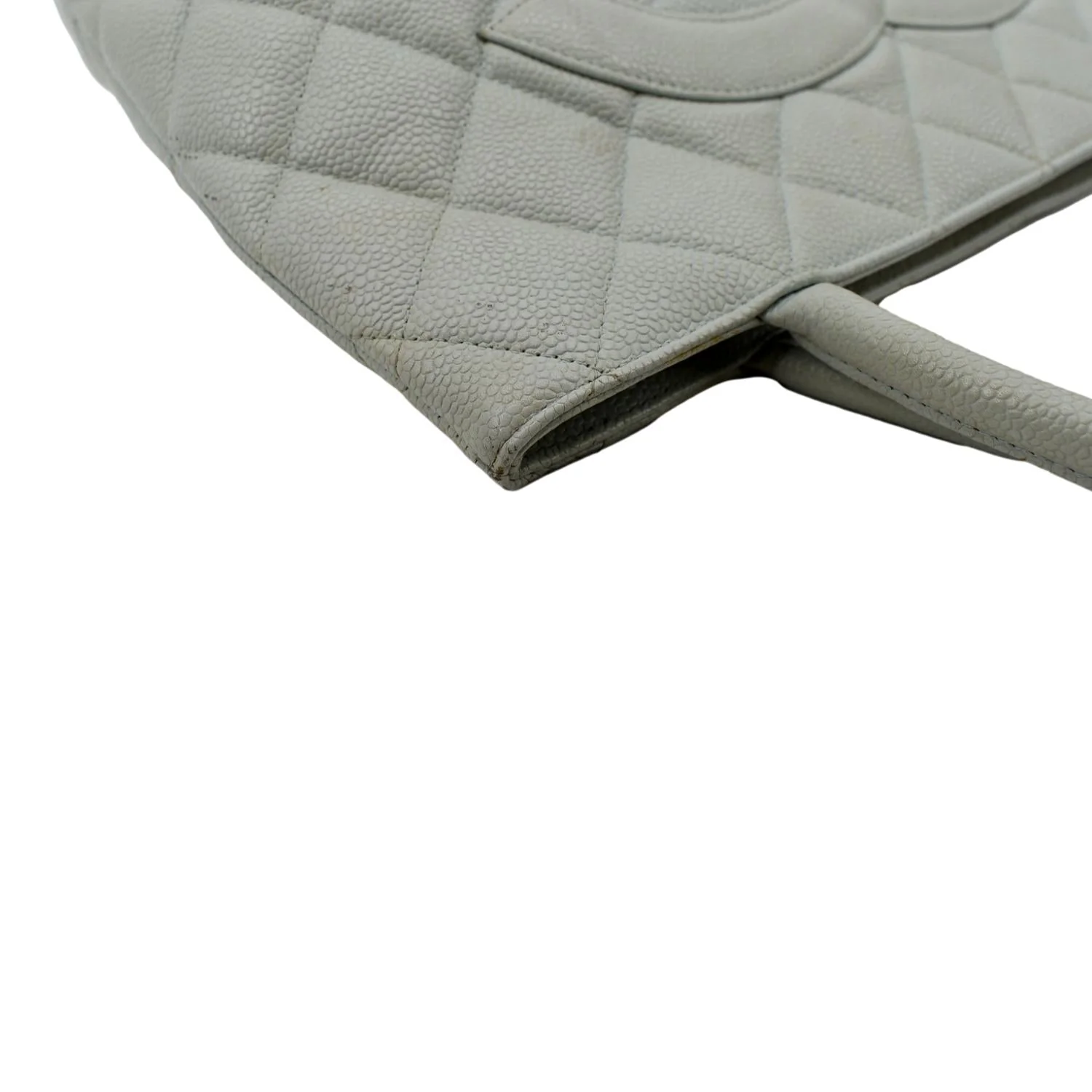 CHANEL Medallion Quilted Caviar Leather Tote Bag White - Image 5