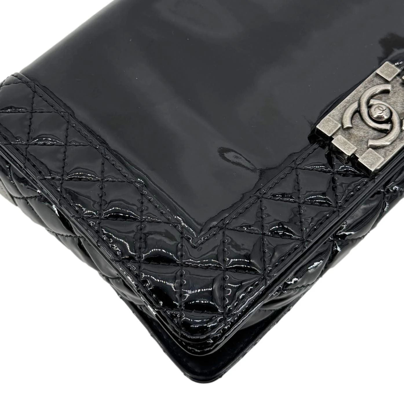 CHANEL Boy Reverso Flap Medium Patent Leather Crossbody Bag Black - Image 10