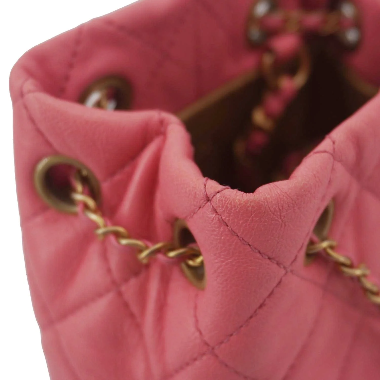 CHANEL Pearl Crush Quilted Leather Drawstring Bucket Bag Pink - Image 14