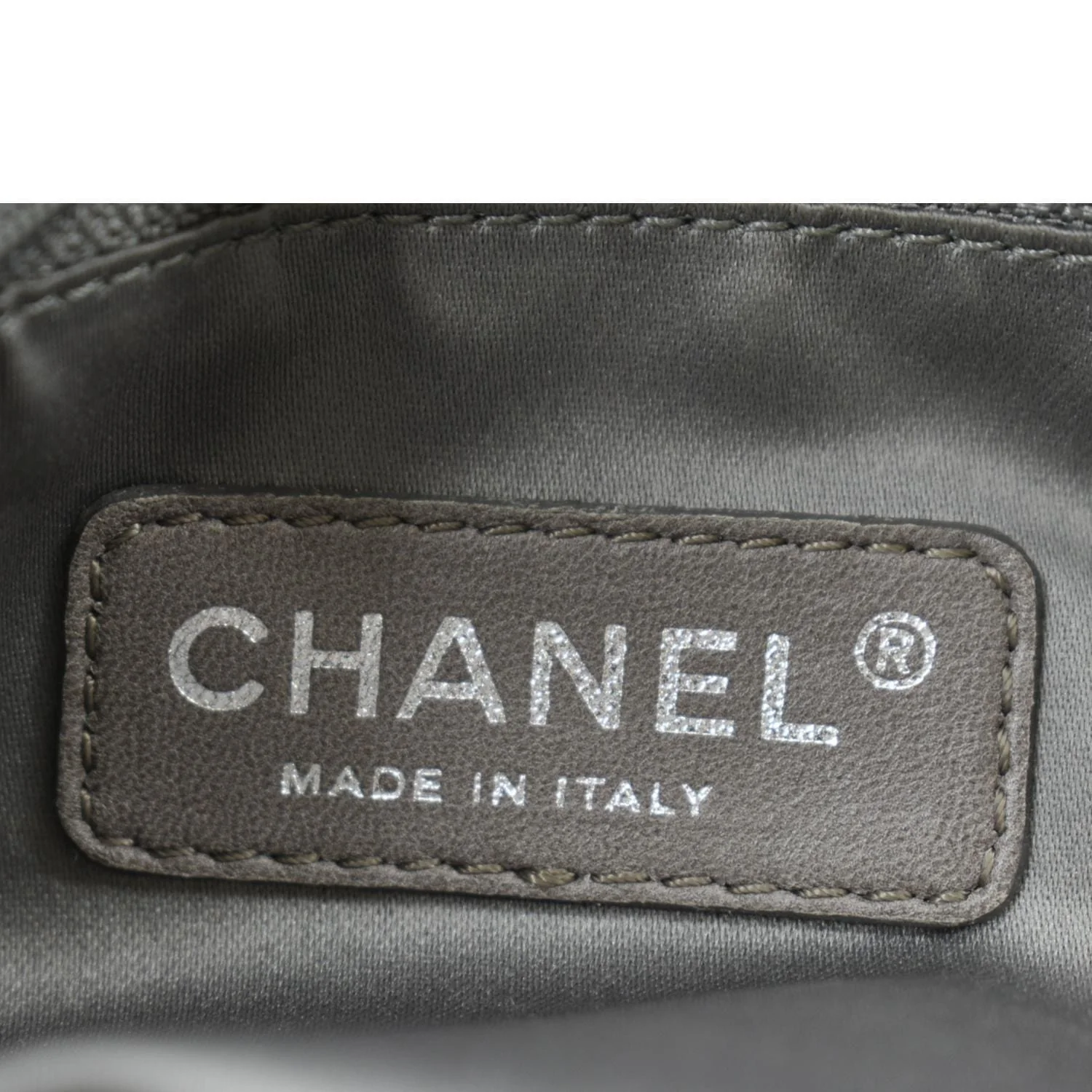 CHANEL Rodeo Drive Perforated Leather Shoulder Bag Metallic Silver - Image 11