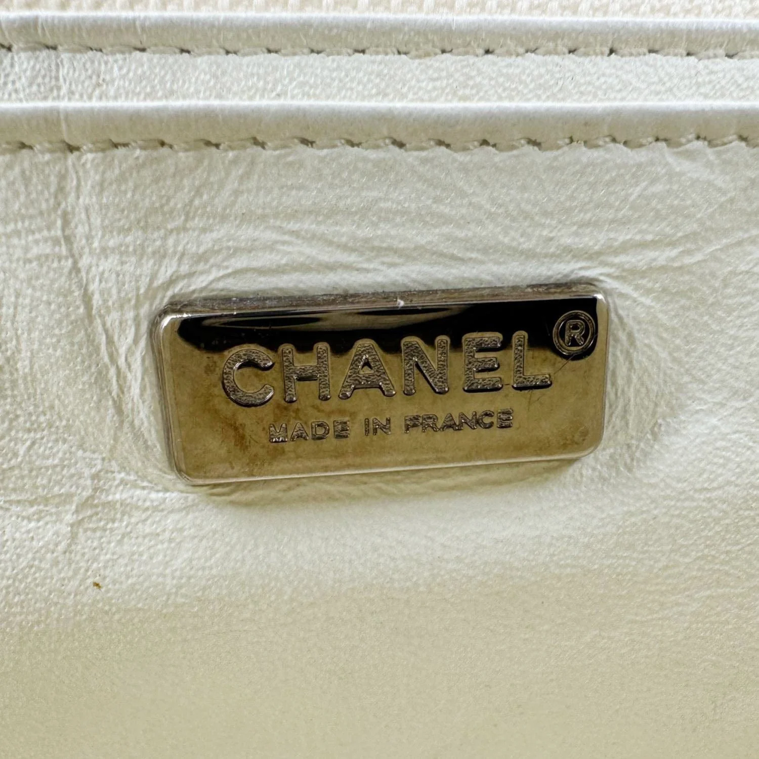 CHANEL Flap Python Leather Crossbody Bag Ivory - Image 19