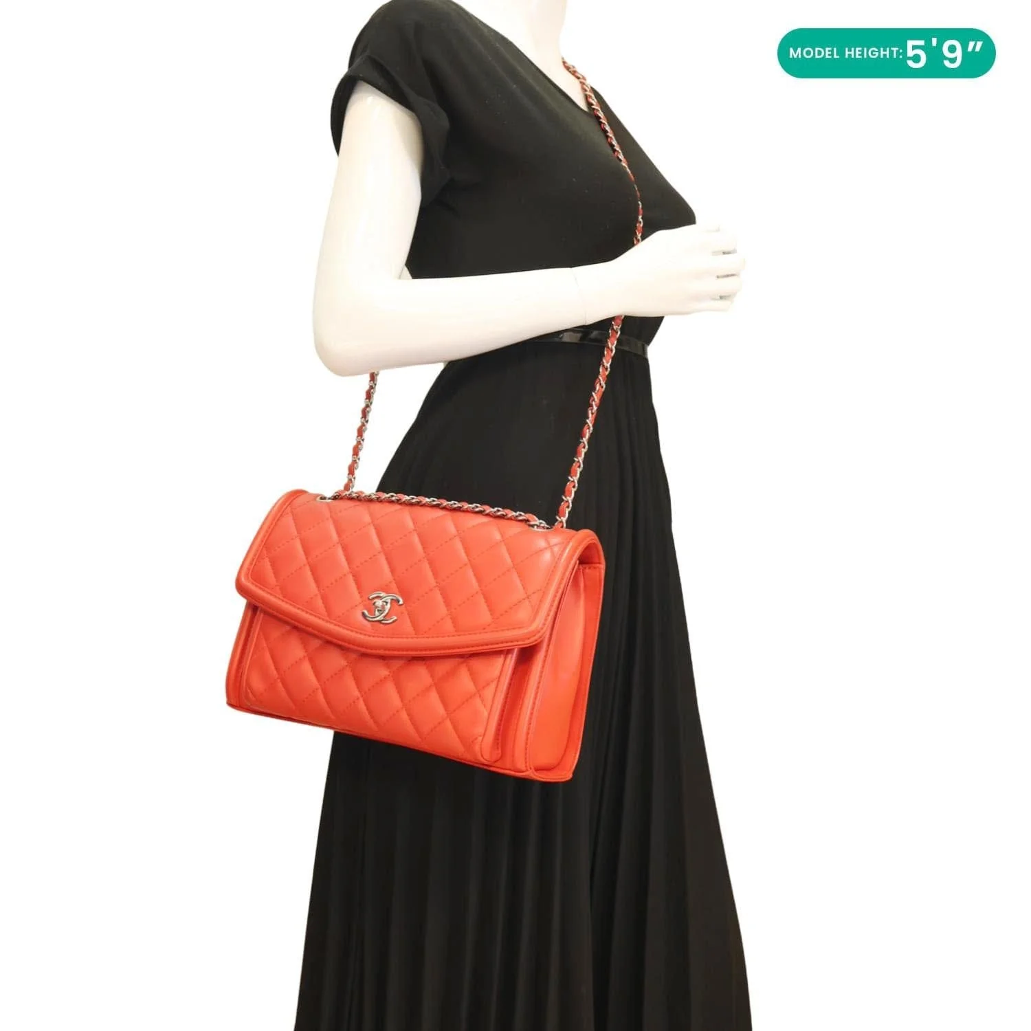 CHANEL Geometric Flap Large Lambskin Quilted Leather Crossbody Bag Red - Image 2