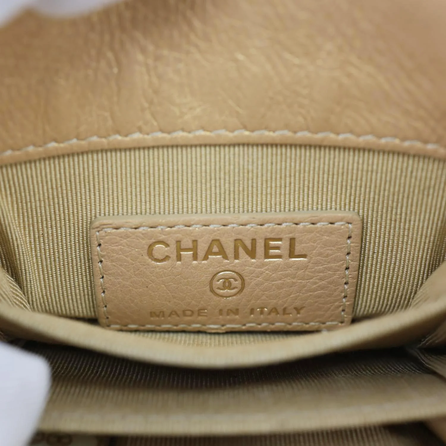 CHANEL CC Quilted Leather Crossbody Phone Holder Gold - Image 12