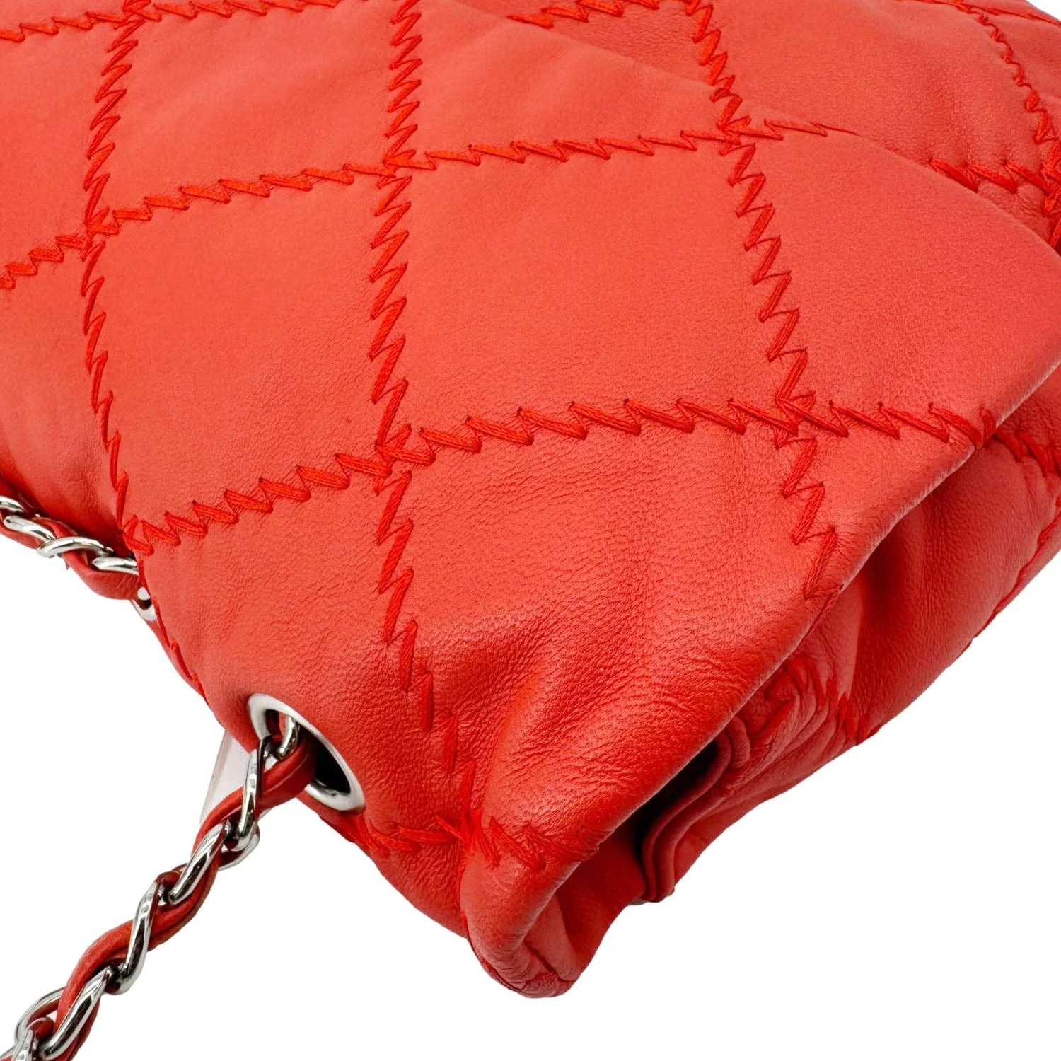 CHANEL Ultimate Stitch Flap Large Quilted Leather Crossbody Bag Red - Image 8