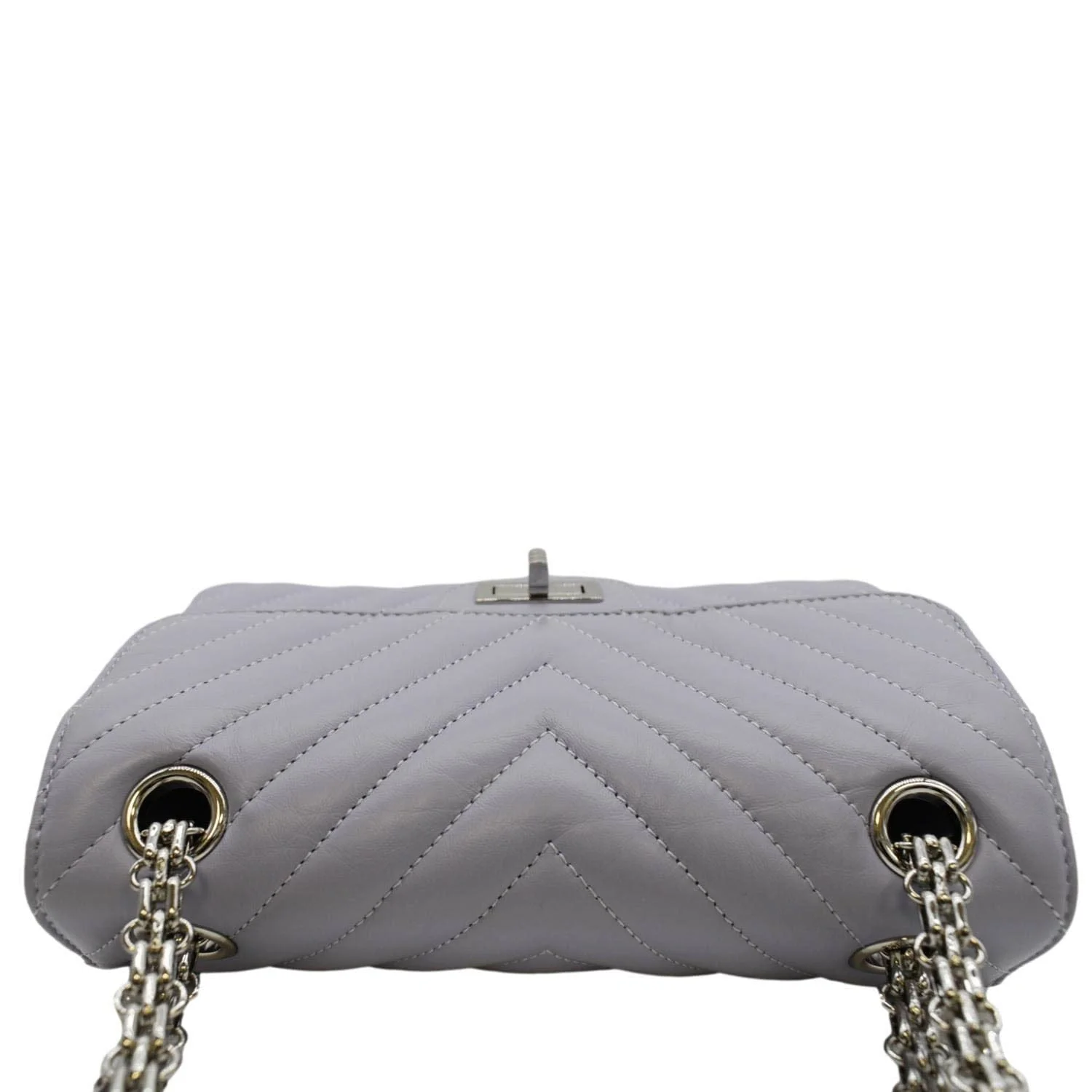CHANEL Reissue Flap Aged Calfskin Shoulder Bag Light Purple - Image 4