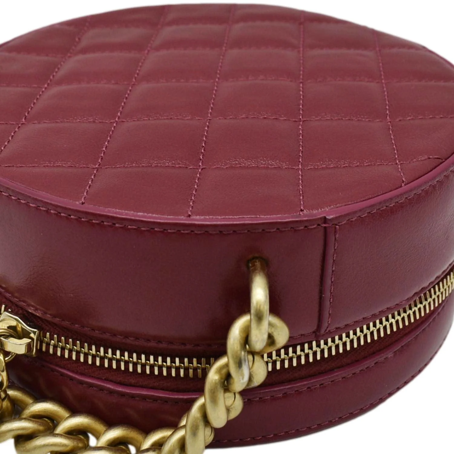 CHANEL Round As Earth Leather Crossbody Bag Fuchsia - Image 6