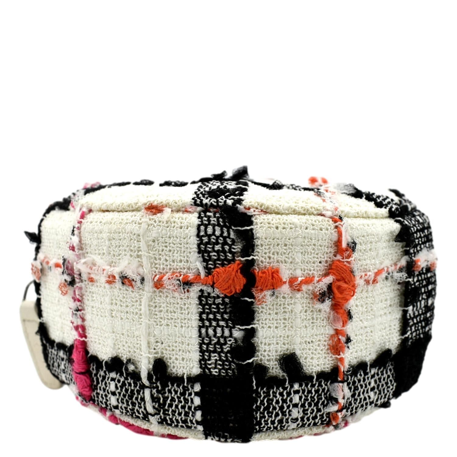 CHANEL Round As Earth Tweed Crossbody Bag Multicolor - Image 10