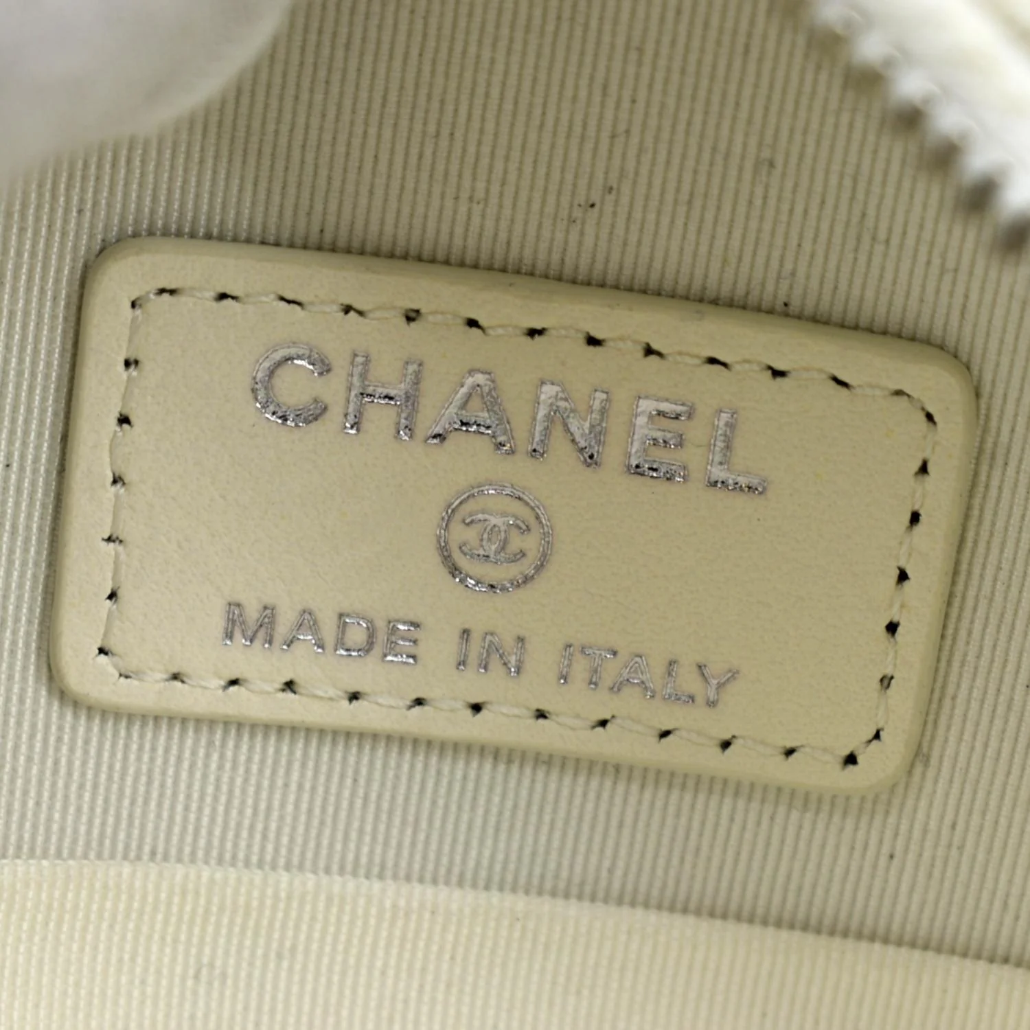 CHANEL Round As Earth Tweed Crossbody Bag Multicolor - Image 13