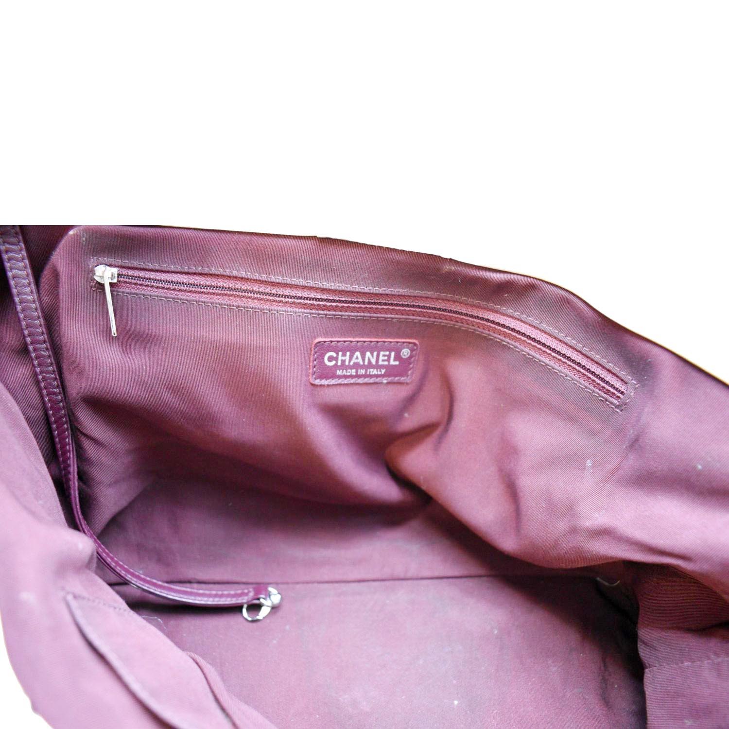 CHANEL Drawstring Large Quilted Calfskin & Caviar Shopping Tote Bag Beige - Image 11